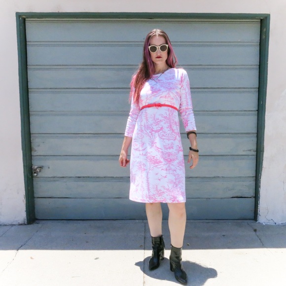 Victorian Floral Pink & White Pattern Dress - Picture 1 of 5